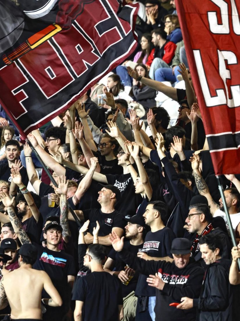 Tifosi AS Cittadella allo stadio Tombolato